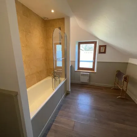 Chateau De 度假居 *