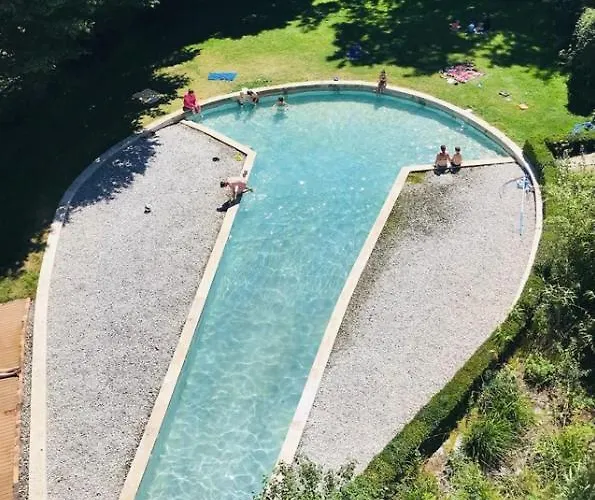 Chateau De Hébergement de vacances Monfréville