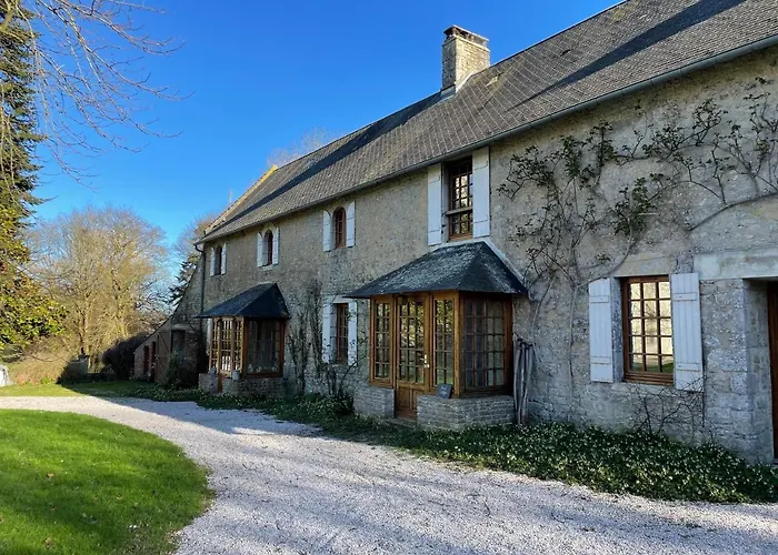 Chateau De בית נופש Monfréville