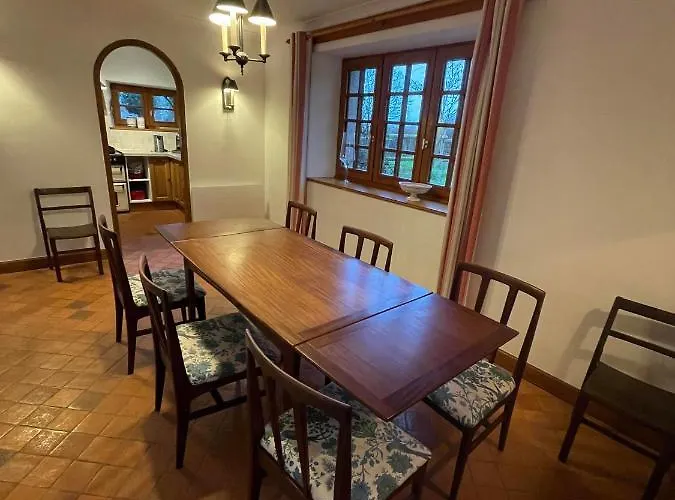 Hébergement de vacances Chateau De *